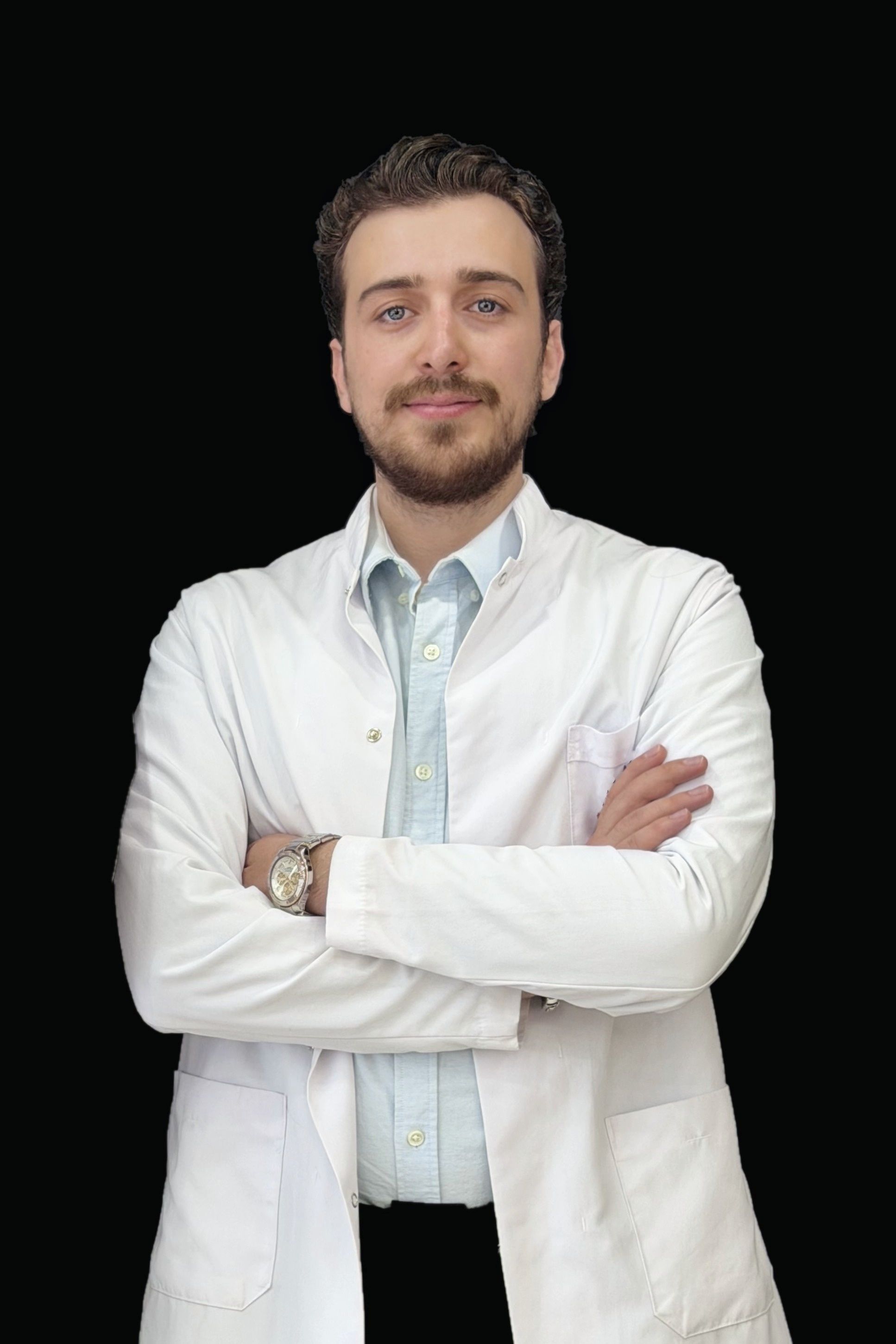 İsmet Uslu, Uslu Dental Clinic diş hekimi